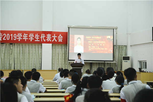 0c3dfab32da54506a8a004ccdc0b0933.jpg