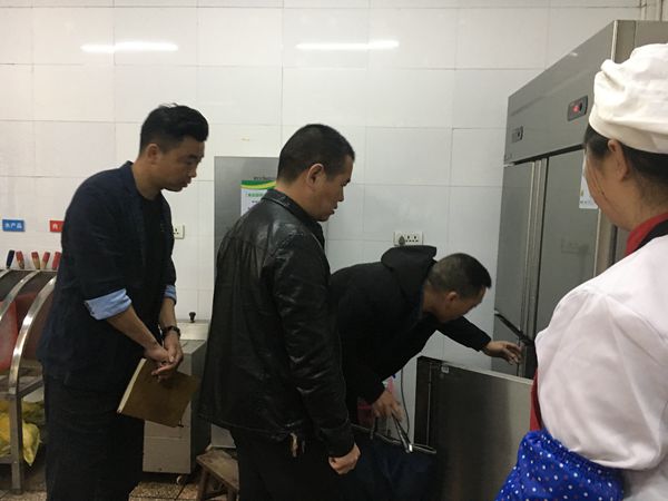 0dac45d9c0ef4bc9b2e3cbfb5ddac256.jpg