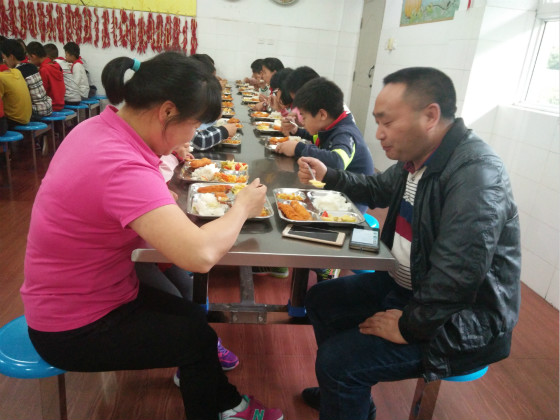 0de99d49cc89474ba20e2c58ce655ede.jpg