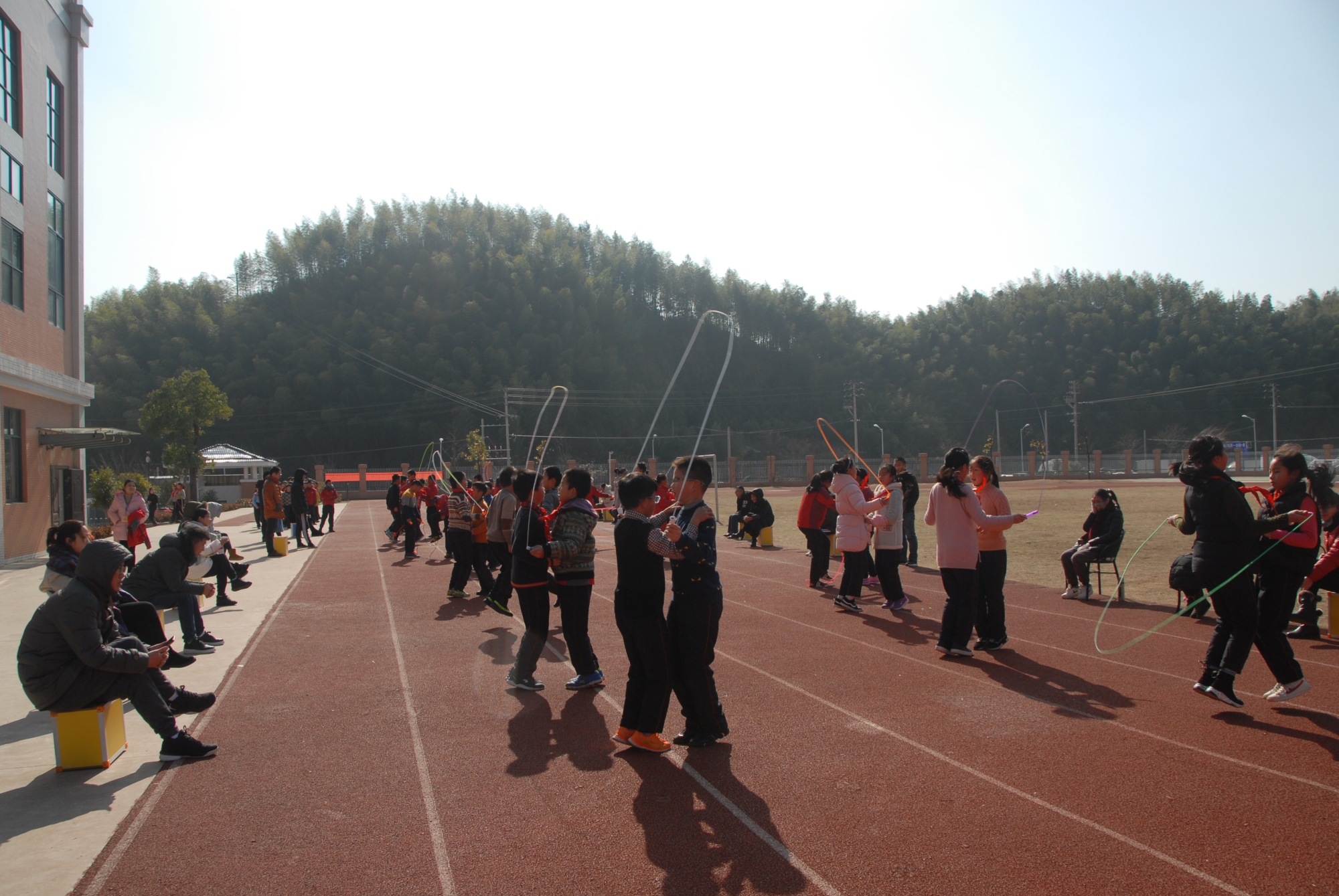 0eca4a2e551646deade98ac2c092f2e8.jpg
