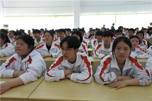 2b4a59ecabc14557879e281fdcbdc915.JPG