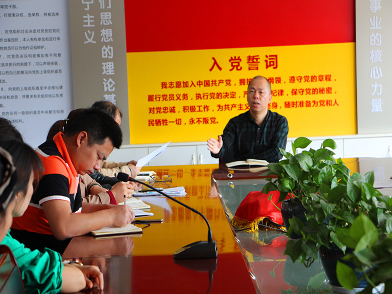 2eab539e860243e2bece73c5dc28a6b1.jpg