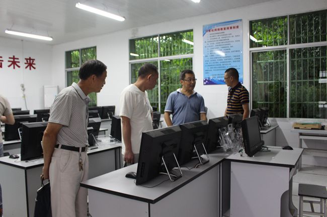 4cebecb9b2274ee9abaa6c585cc53a19.jpg