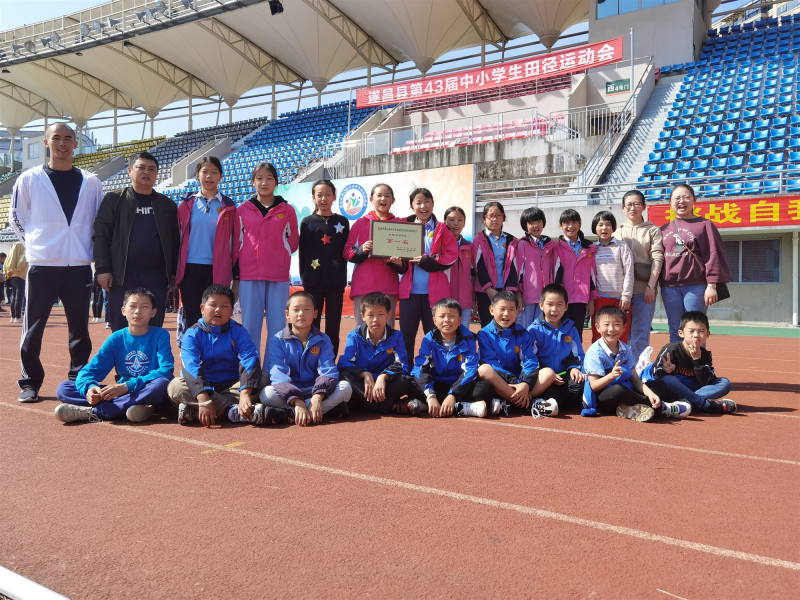 6ecbaa0335fb46498dd07e7ff9421eab.jpg