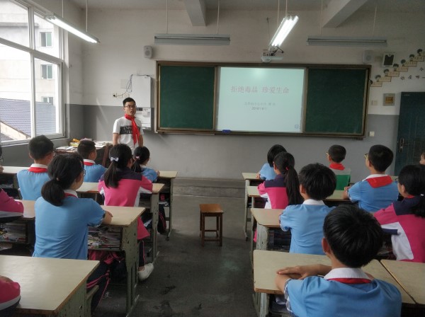 72bbc9556ac648b19b98c335432250f3.jpg