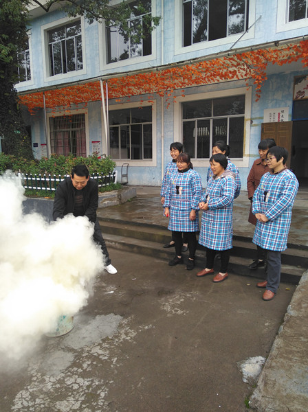 7ccf16a0d78c4ecb94cc3ed1d5d8874d.jpg