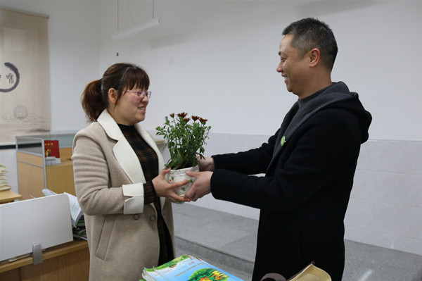 a1ba097bdf2a4fe587c4f92922cc71b2.jpg