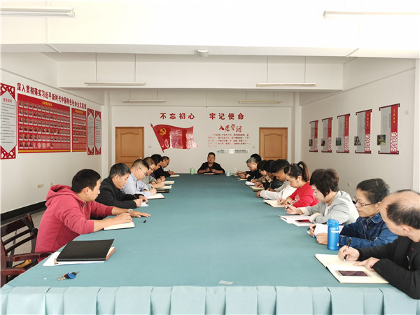 a61bb1dcfd0d4787b30eac9d0b94e29f.jpg