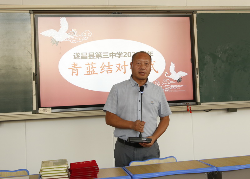 a9bb750f5c1a429cb3aff37bf8250cf9.jpg