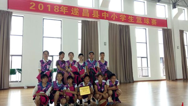 b0183bf63d0d45c08219f9b135ca7613.jpg