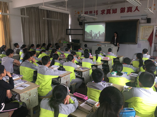 b47bcdc3d58446c3ab700f0611d0d4be.jpg
