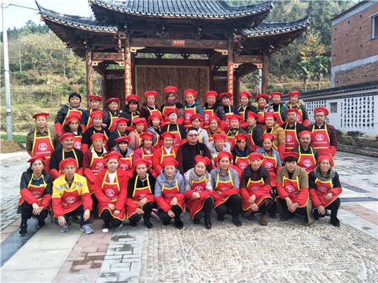 bd18fdade57749d899ac6c4ef167f145.jpg