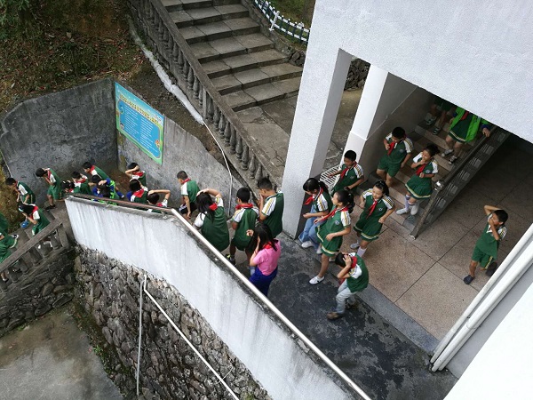 c105d8bdca89430fb429116267e35d98.jpg