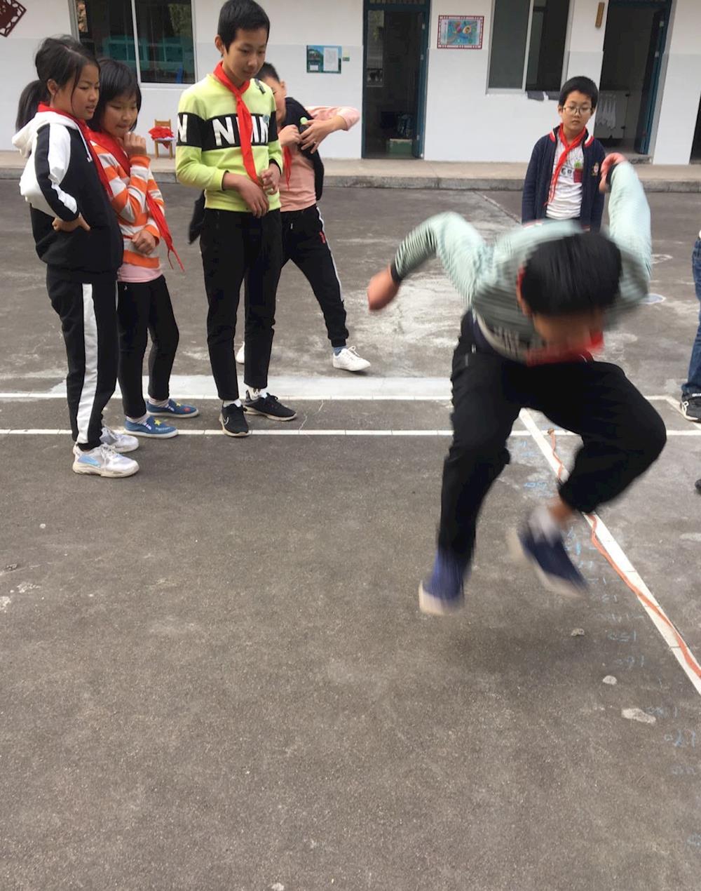 c68360a98438458195ba2ec8a6b8a7a0.jpg