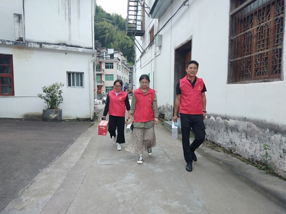 c75a6cb7ec6c420d881450ab914f44da.jpg