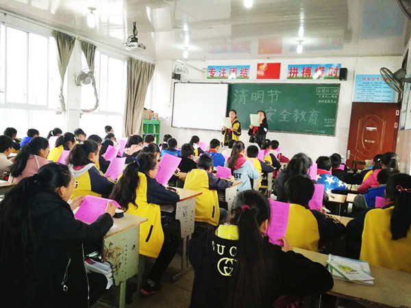 c9626329274a41b6ac37dcafdbb165bb.jpg