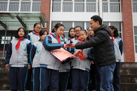 c9f5df26c1b34a18acc2a059676a259f.jpg