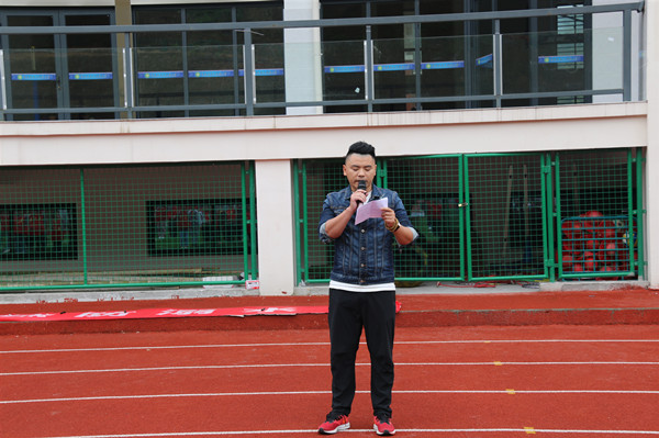 d5d701be9e7141069fe76f40de8feff2.jpg
