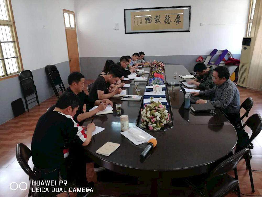 d91f8a928eba456ab7edeb5f7557480b.jpg