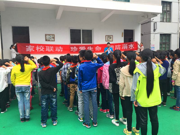 deeb16a873ea46a4b2eac9835088e122.jpg
