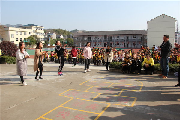 ec0242170dcc41188c48146853f4752a.jpg