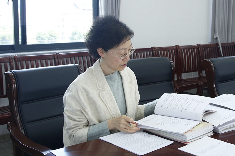 f1ca679efec840abab7ed92301a33043.jpg