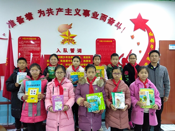 f9104bc90b88431fad0ab9f4828a93ca.jpg