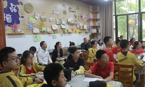 遂昌育才中学：全方位考核助推青年教师成长
